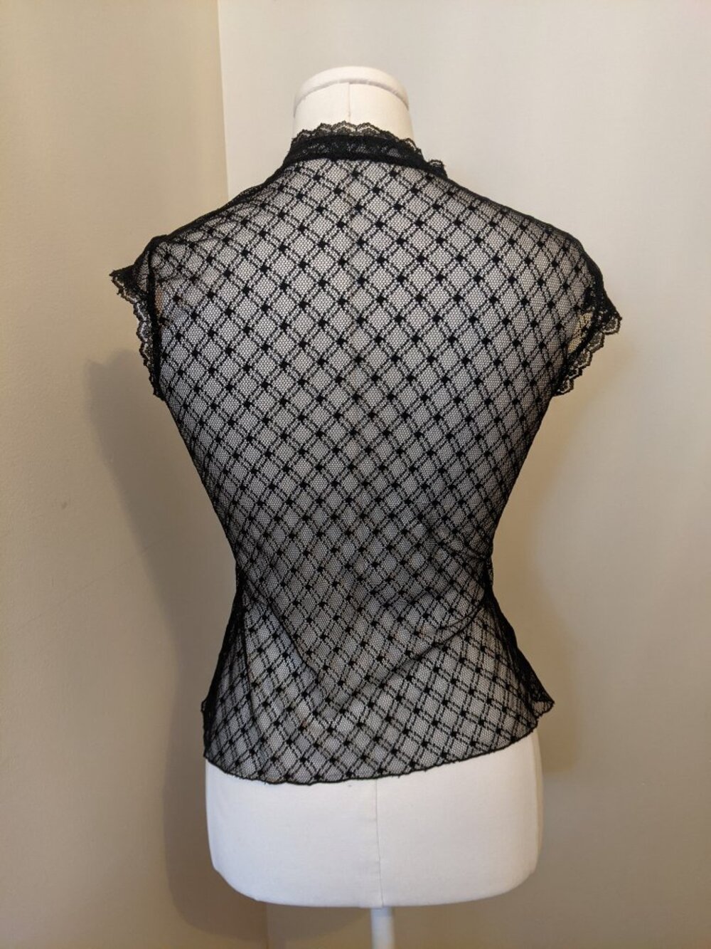 Sheer Black Lace Top Diamond Pattern Scalloped Collar Whimsigoth Gothic Vamp S - Picture 5 of 7